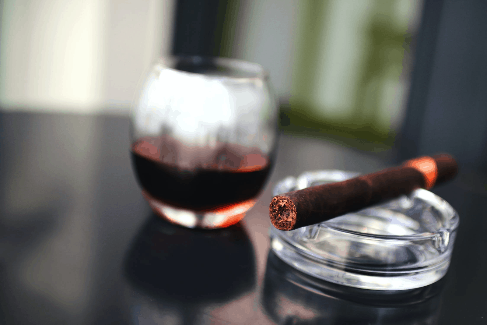 How To Smoke Backwoods Blunt: Tips And Tricks From The Pros